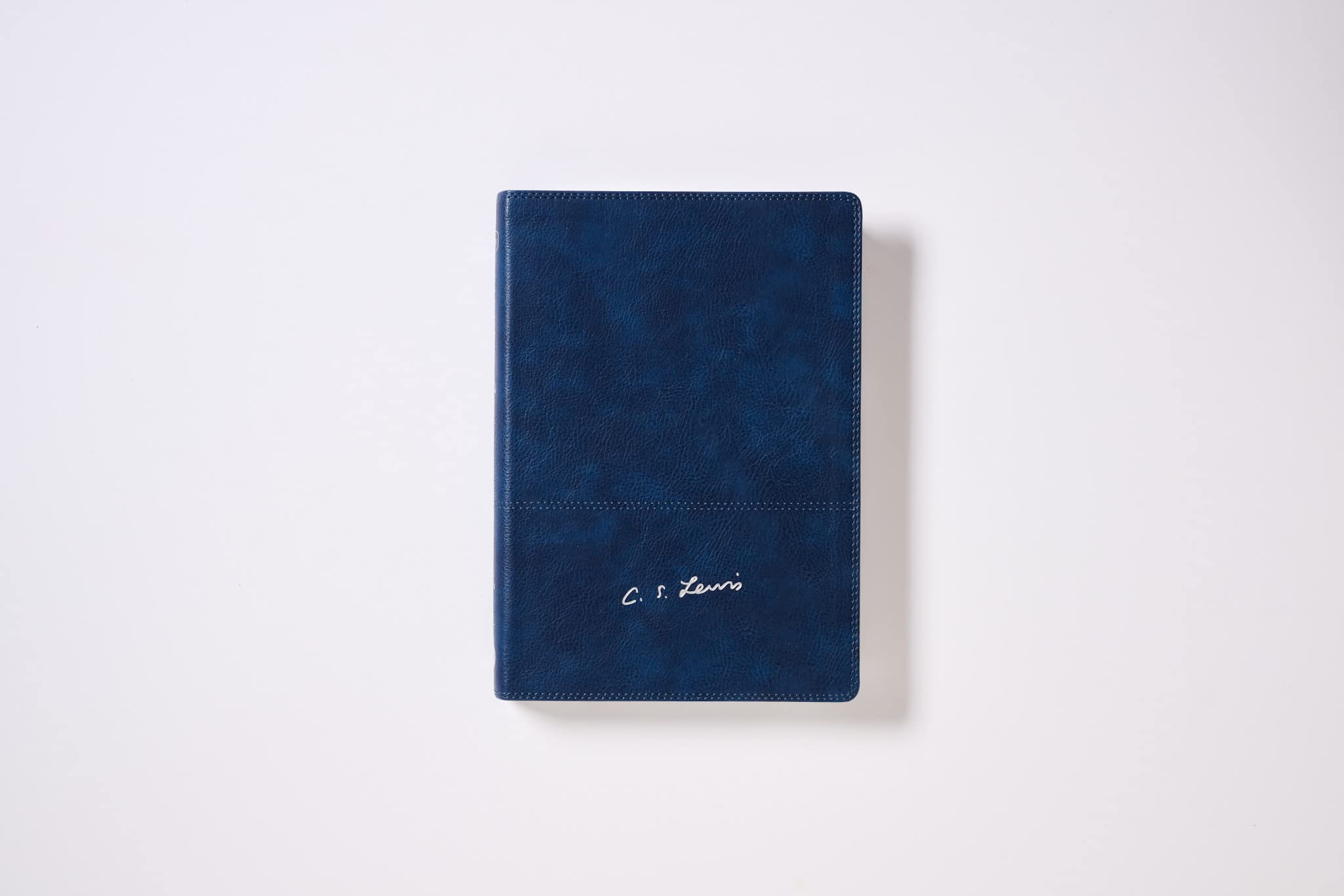 B. RVR Reflexiones de C. S. Lewis Leathersoft Azul Marino interior a dos colores