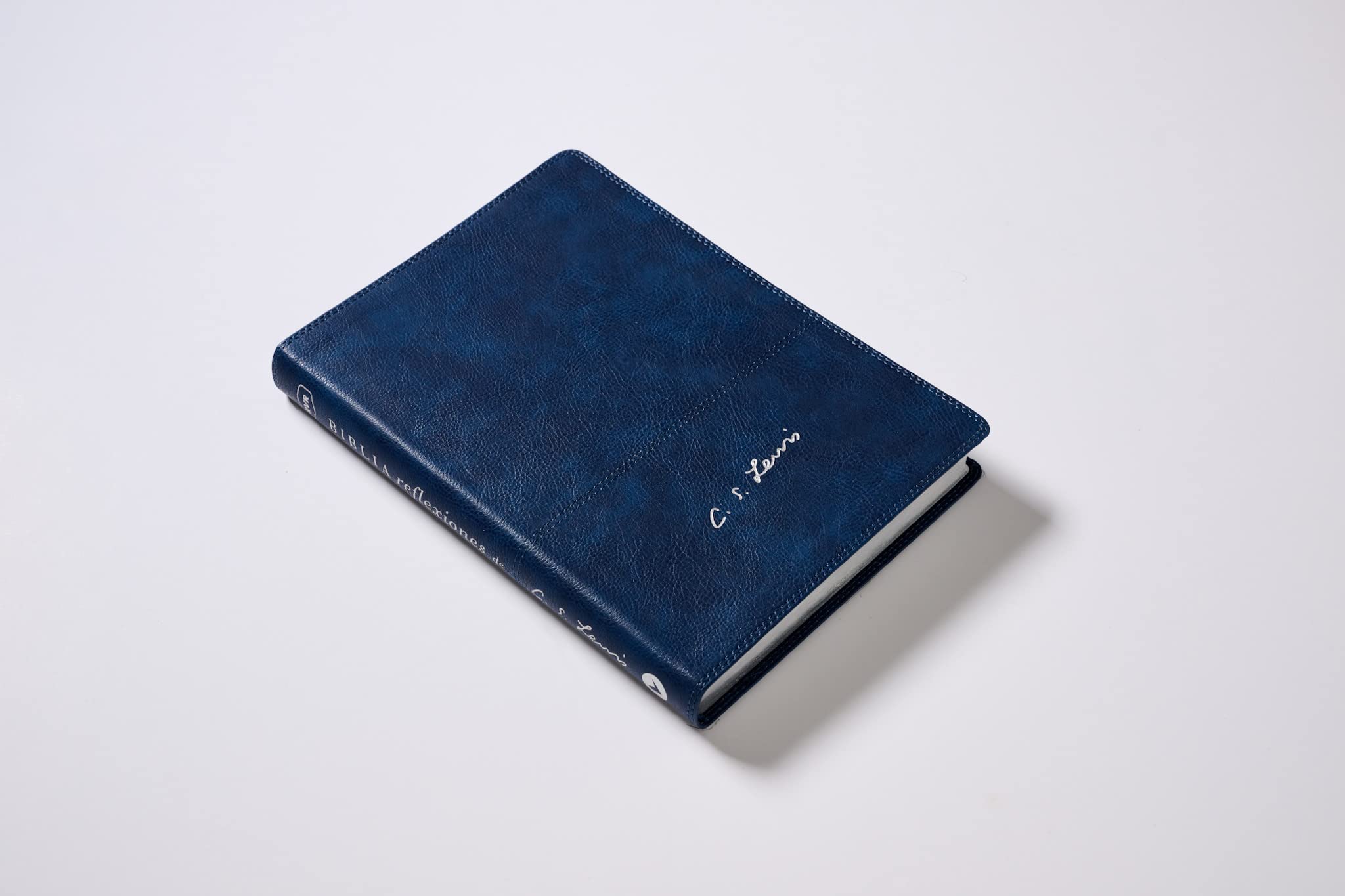 B. RVR Reflexiones de C. S. Lewis Leathersoft Azul Marino interior a dos colores