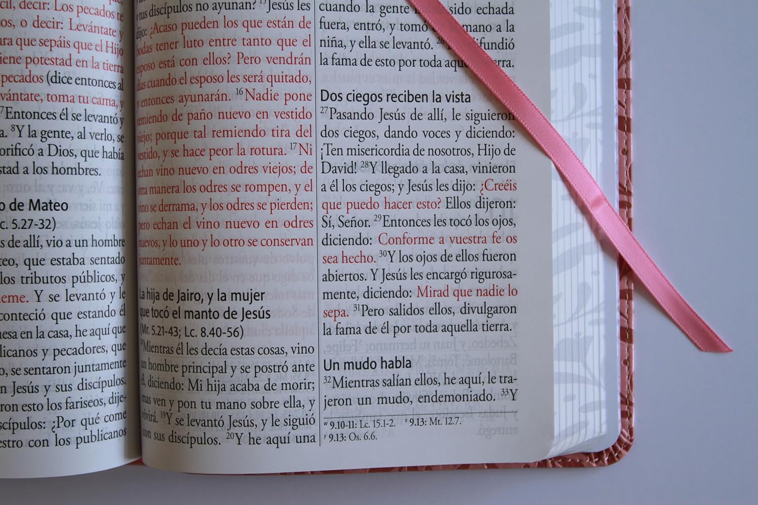 Biblia RVR1960 letra gigante rosada flores